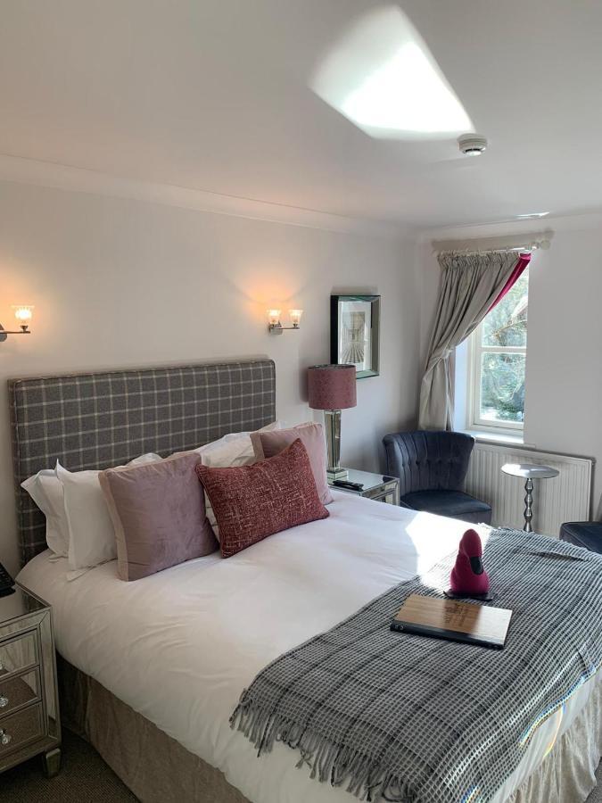 The Old Mill Hotel Lymington Exterior foto