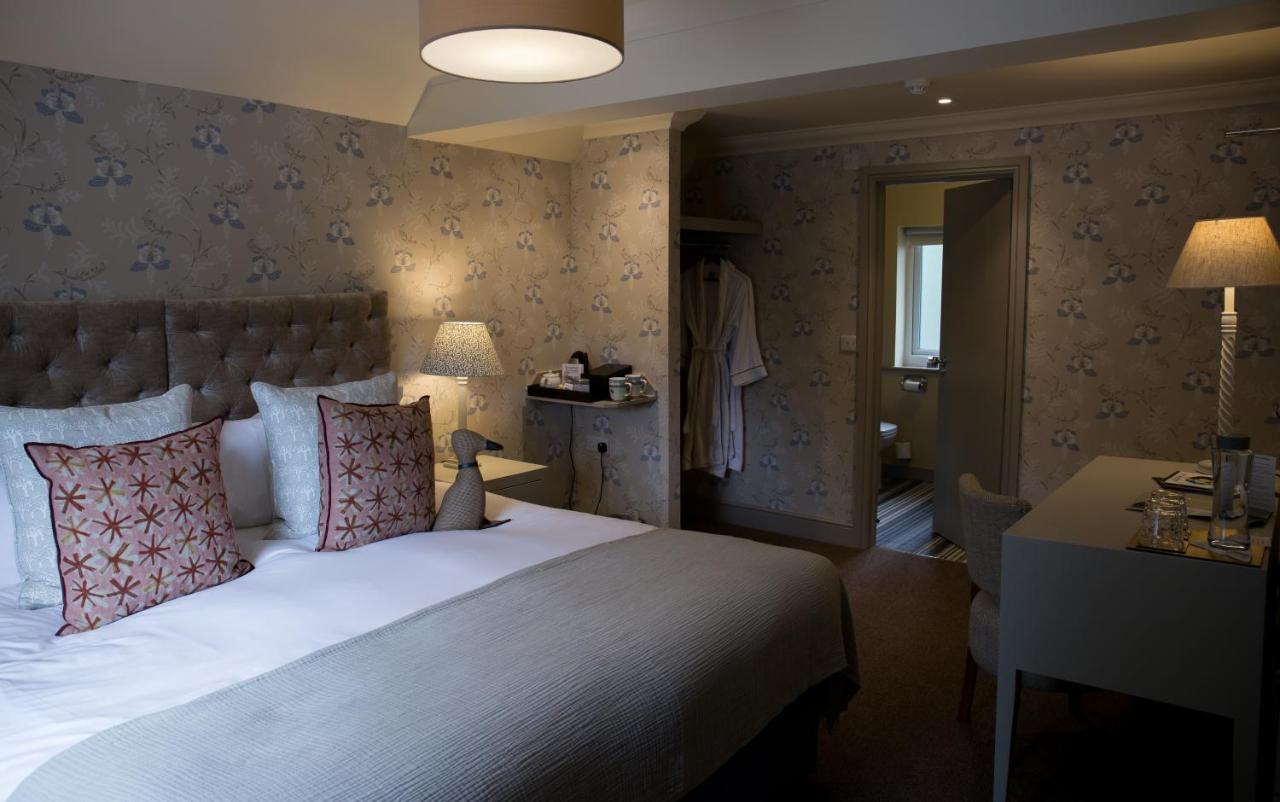 The Old Mill Hotel Lymington Exterior foto